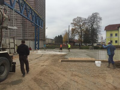 Rozšíření skladových ploch a komunikací v areálu - železobetonový kryt