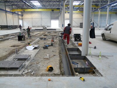 Výrobní haly  - železobetonové monolity pro výrobní technologie