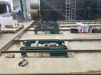 Výrobní haly  - železobetonové monolity pro výrobní technologie