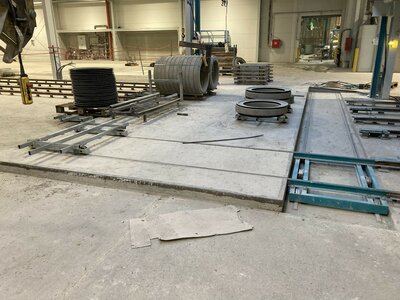 Výrobní haly  - železobetonové monolity pro výrobní technologie