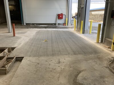 Výrobní haly  - železobetonové kryty