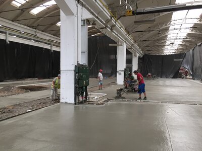 Monolitické železobetonové kryty a montážní jámy