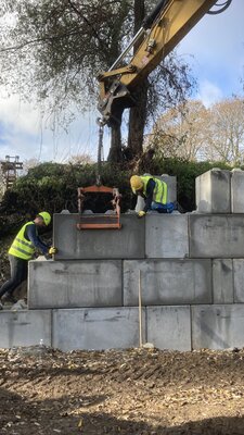 Výstavba monolitické zdi