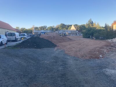 Dvůr - konstrukční násypy