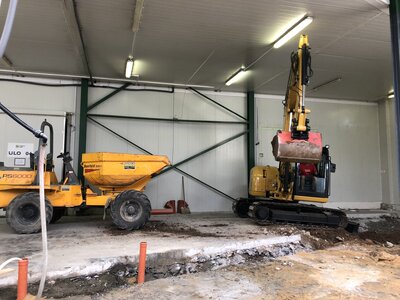 Výrobní haly  - výkopy pro technologie